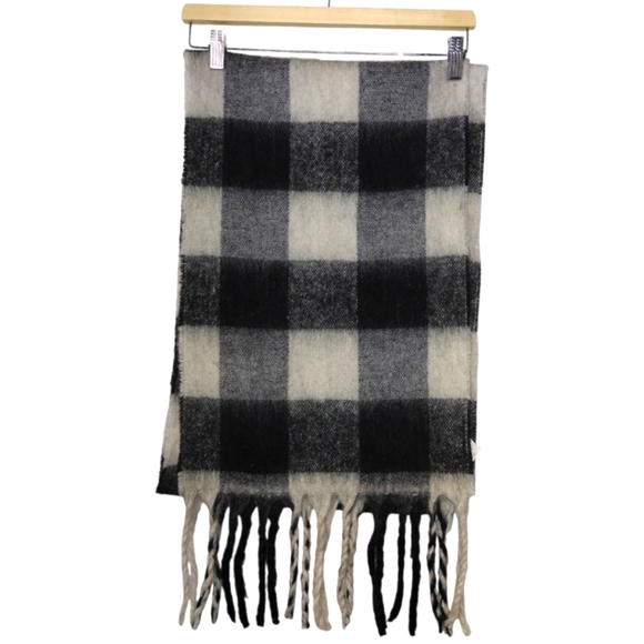 Gap Plaid Recycled Cozy Scarf - Picture 1 of 7